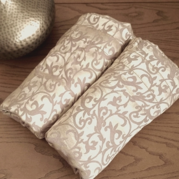 Set of 2 Art Deco Gold Shimmery (Damask) Viscose Curtain Panels 84" x 55" x2 - Picture 4 of 12